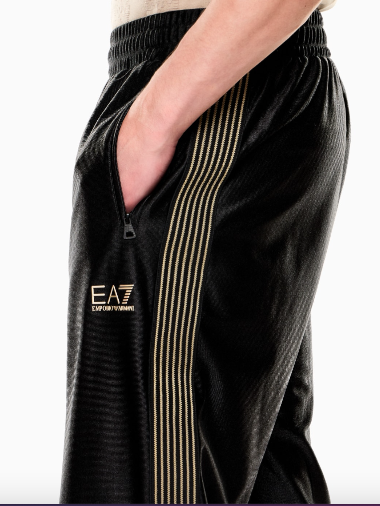 COL::black::4