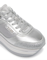 Sneakers Guess platform