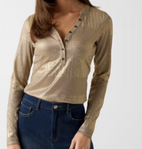 Top in maglia effetto metallizzato