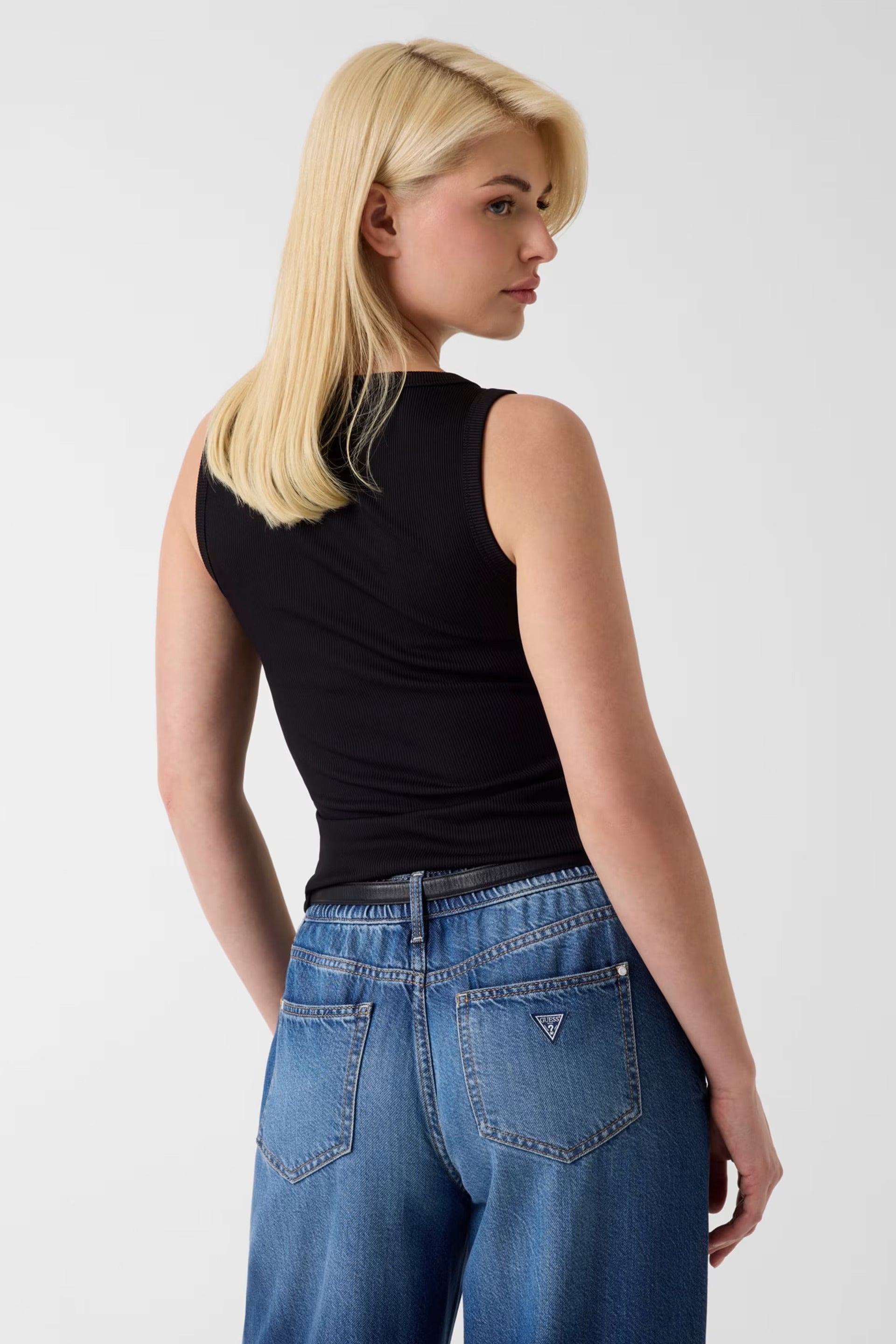 COL::black::2