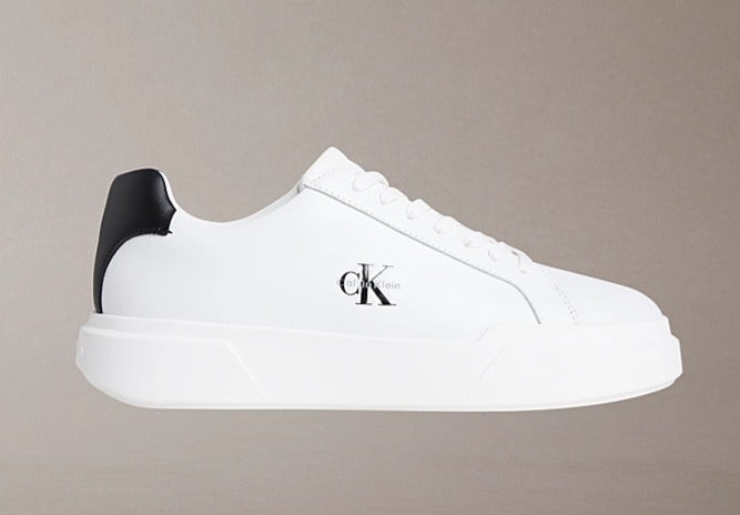 Sneakers in pelle con logo